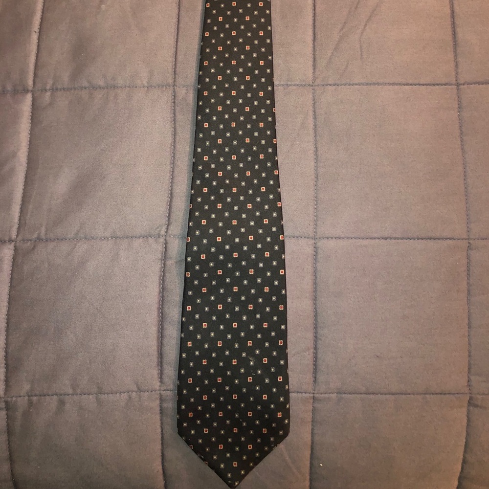 I.Magnin men’s tie